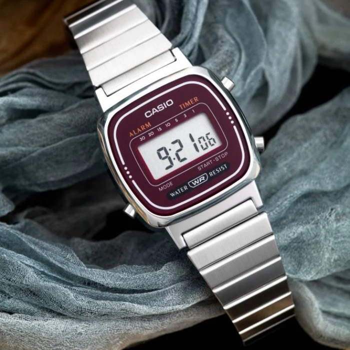 RELOJ CASIO LA-670WA-4